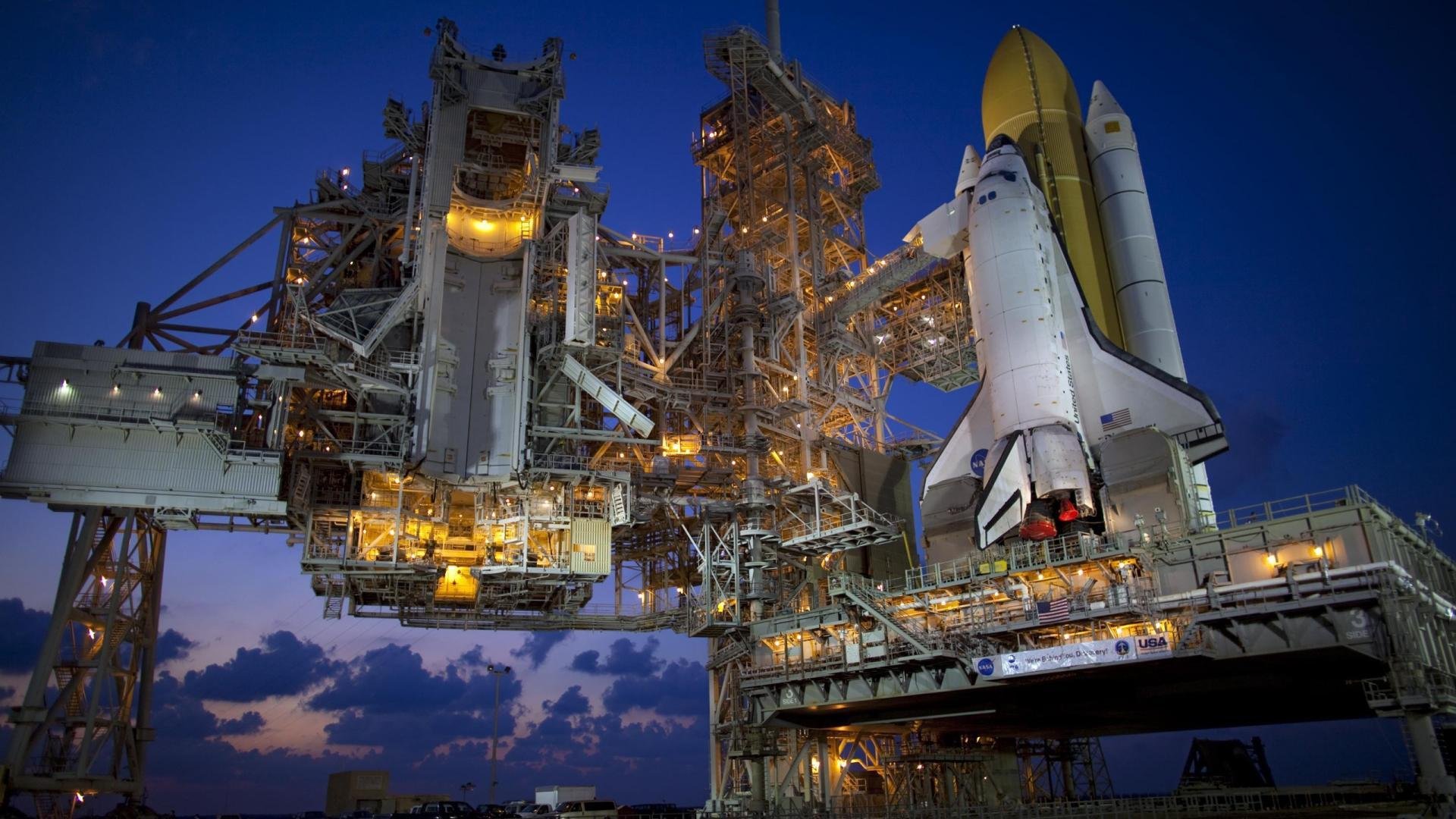 球员平均年龄约23.5岁,年轻阵容为主,足球球员平均年龄