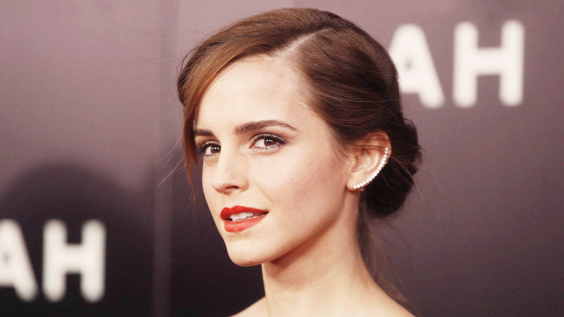 球队在暂停后应优先稳定节奏还是调整战术，暂停时队员必须离开比赛场区吗